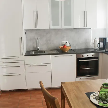 Groemitz, Stiegkamp 3, Whg 2 - Grosse Mit Balkon, 2 Sz, Naehe Yachthafen Und Strand, Inkl Wlan