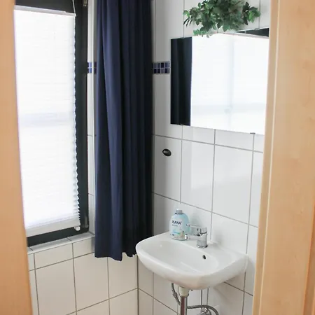 Apartamento Groemitz, Stiegkamp 3, Whg 2 - Grosse Mit Balkon, 2 Sz, Naehe Yachthafen Und Strand, Inkl Wlan
