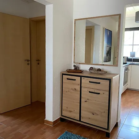 Apartamento Groemitz, Stiegkamp 3, Whg 2 - Grosse Mit Balkon, 2 Sz, Naehe Yachthafen Und Strand, Inkl Wlan *